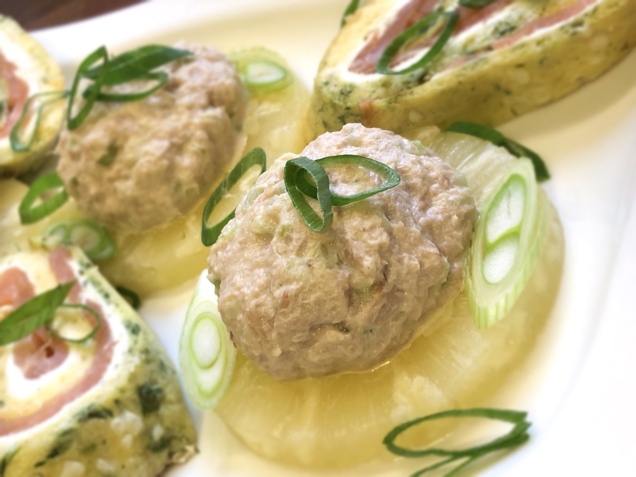 Закуска из консервированного тунца