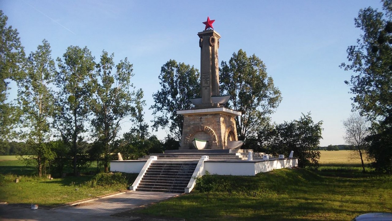В Польше отреставрировали монумент советским воинам