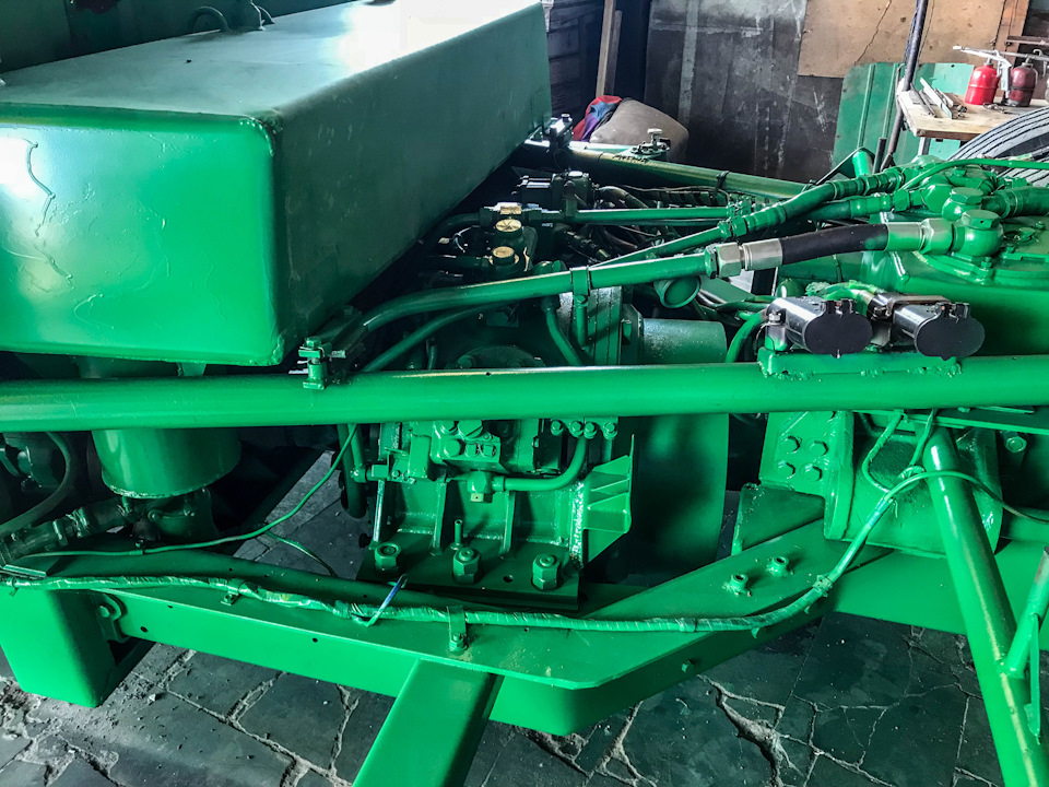 Гоночный КрАЗ с мотором от танка Гоночный КрАЗ с мотором от танка авто,автомобиль,машины,ремонт,Россия,СССР,тюнинг