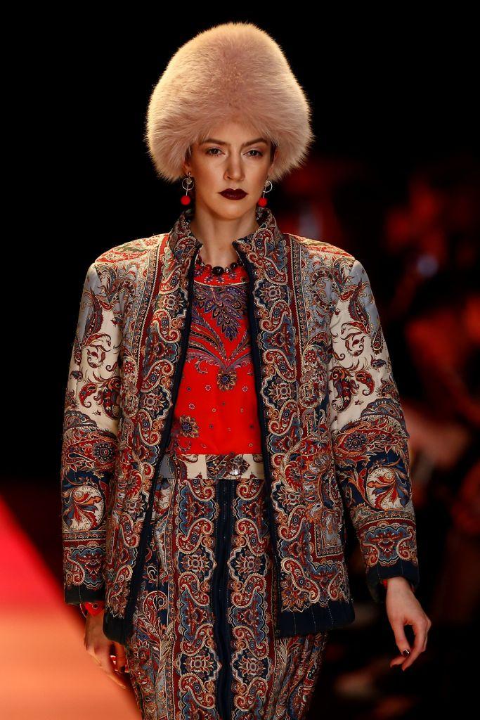 9 вещей, которые подарил нам модельер Вячеслав Зайцев andreas rentz,format-article,getty imageskak,getty imagesединственный,loreal paris,компания,marcel thomas,noindex,paris match,журнал,slava zaitsev,Алла Пугачева,всемирный фестиваль моды,город москва,Вячеслав Зайцев,галерея современного искусства,город варшава,Галина Волчек,г,Москва [1405113],государственная третьяковская галерея (третьяковка),музей,город москва,Егор Зайцев,Знаменитости,людмила зыкина,людмила путина,майя плисецкая,международный музыкальный фестиваль,михаил горбачев,музей прадо,город мадрид,оксана шипилова,Петр Тодоровский,Пьер Карден,Раиса Горбачева,Светлана Жильцова,театр моды,цех общесоюзного дома моделей; всемирный фестиваль моды,город москва,эдита пьеху,экспериментально техническая швейная фабрика,город бабушкин