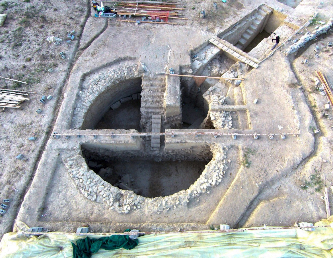 Археологи нашли подземелье возрастом 3000 лет: тоннели под пустыней
