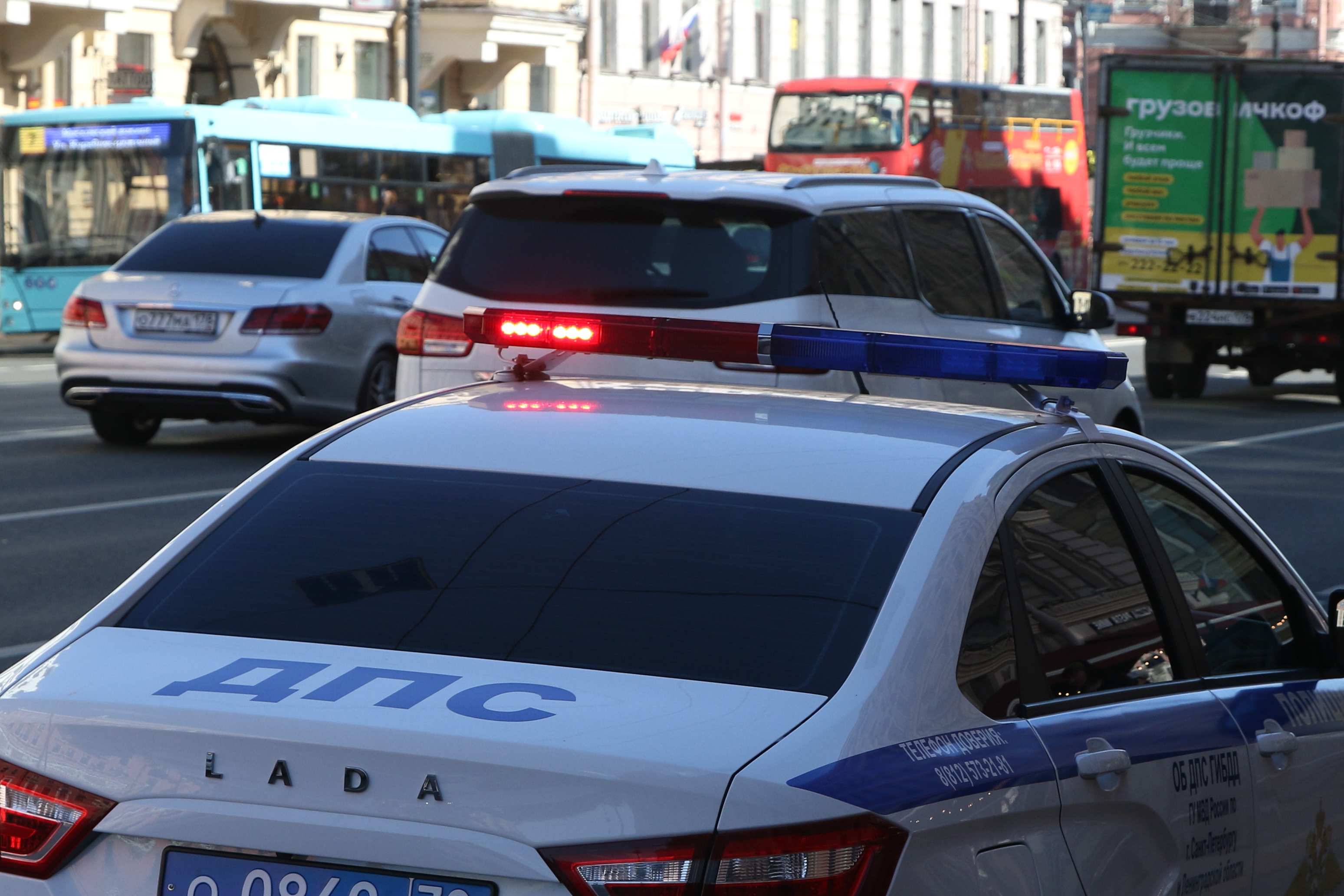 Один человек погиб в аварии на трассе А107 в Московской области