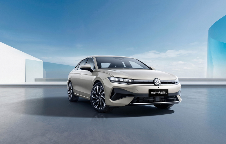 Представлен новый Volkswagen Sagitar L — он длиннее Passat B7