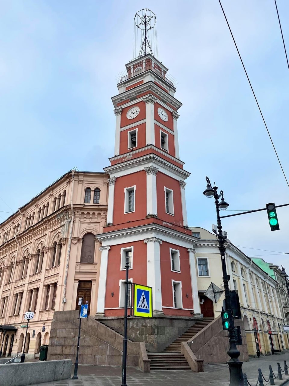 Башня городской думы санкт-петербург. Здание городской думы (думская ул. Пожарная каланча на невском проспекте. Башня городской думы спб. Фото башни в петербурге.