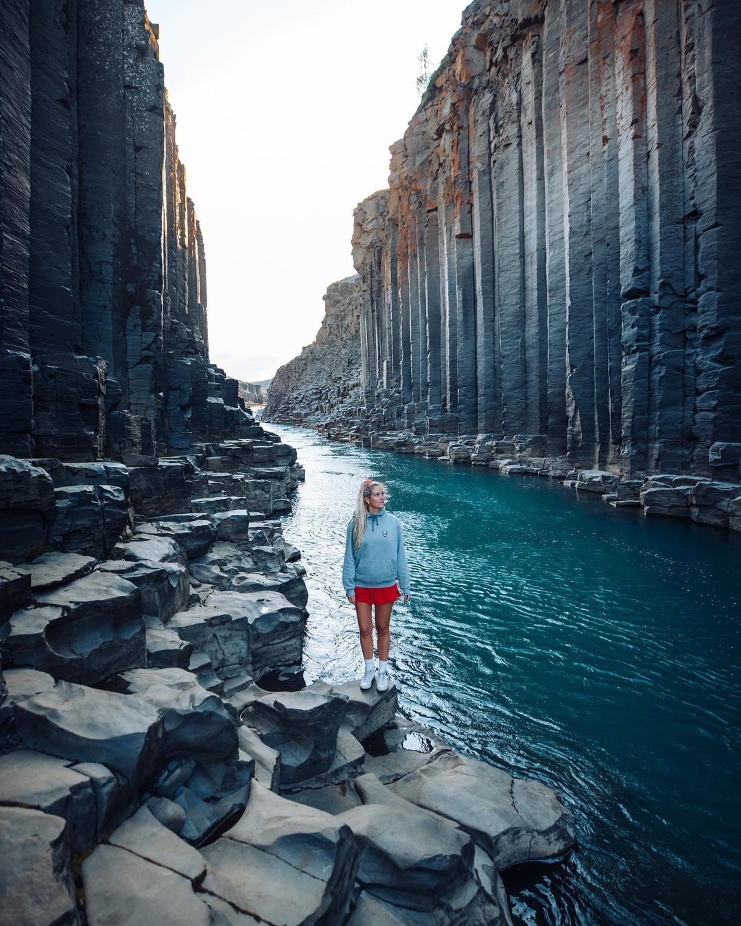 Жизнь как путешествие: девушка колесит по миру и делится снимками нашей планеты