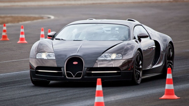 Какие Bugatti Veyron ездят по России? автомобиль, Veyron, шасси, находится, Grand, коллекции, МосквеBugatti, имеет, модели, данного, Sport, номер, автомобили, Автолейман, рублейНа, ТОБоюсь, отвез, выкатил, миллионов, владелец