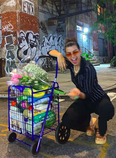 Иван Ургант опубликовал семейные фото в честь 20-летия своей дочери Эрики Иван Ургант опубликовал семейные фото в честь 20-летия своей дочери Эрики Дети,Дети знаменитостей