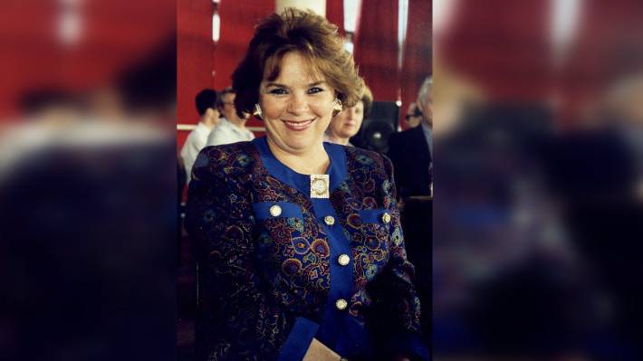 Садальский анонсировал возвращение Голубкиной на сцену после «нечеловеческих испытаний» Садальский анонсировал возвращение Голубкиной на сцену после «нечеловеческих испытаний» Шоу-бизнес