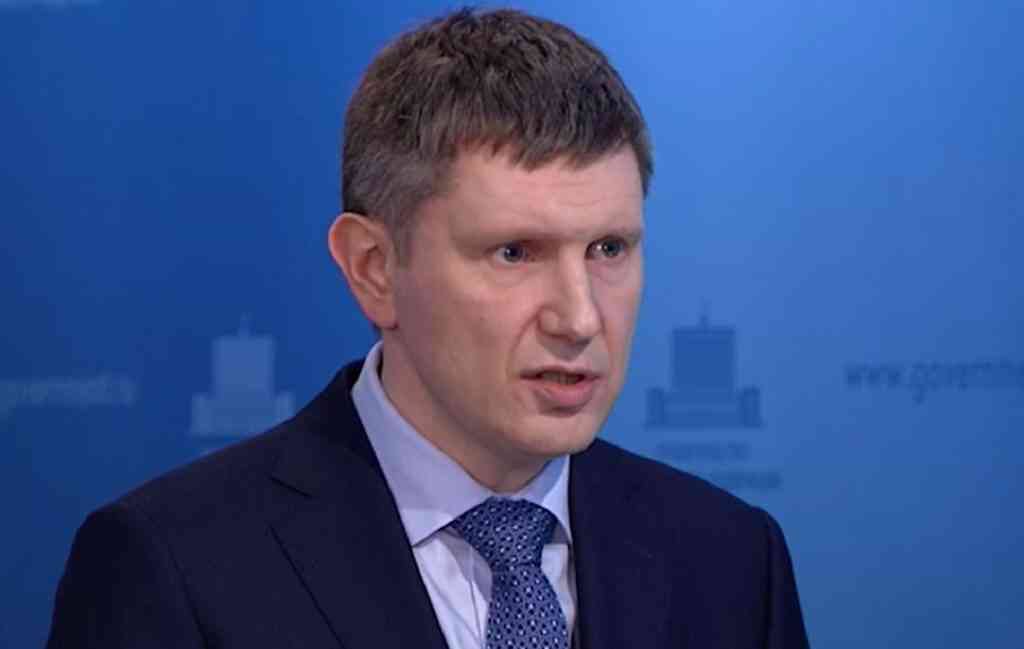 Решетников заявил, что курс рубля существенно укрепится