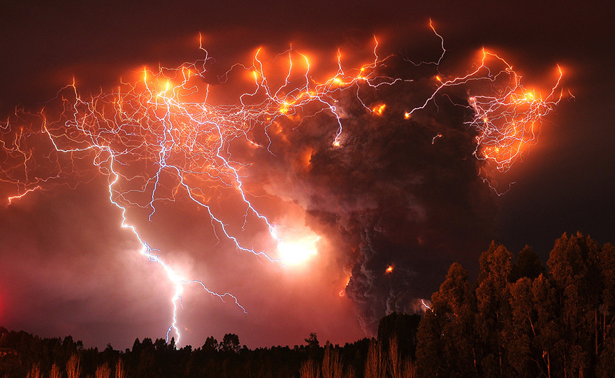 «Грязная гроза» — когда извержение вулкана вызывает электрический шторм   мир,наука,паранормальное,природа,путешествия,туризм,увлечения,факты,шок,экстремальный туризм