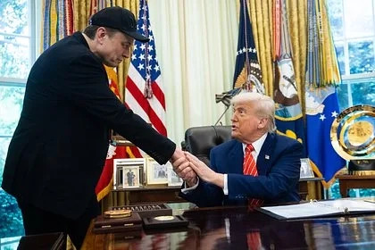 Трамп намекнул на новые планы Маска в администрации США словами «будет метаться туда-сюда»