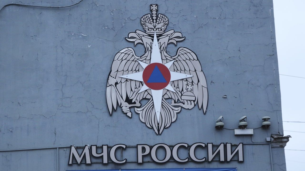 Спасатели эвакуировали всех застрявших на колесе обозрения в Волгограде