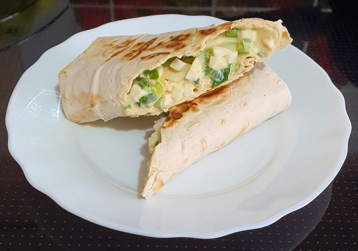 Бутерброды к завтраку с яйцом и зеленым луком на армянский манер. Быстро, сытно и очень вкусно!