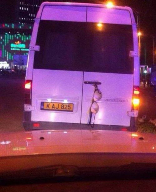 Что то странное происходит?! Что то странное происходит?!