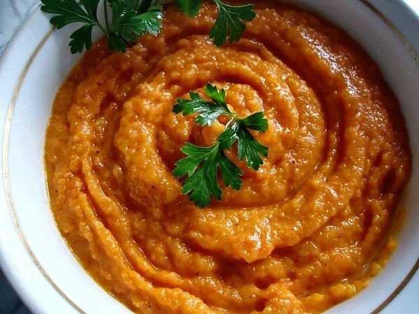 Очень вкусная кабачковая икра: хочешь ешь сразу, а хочешь зимой!