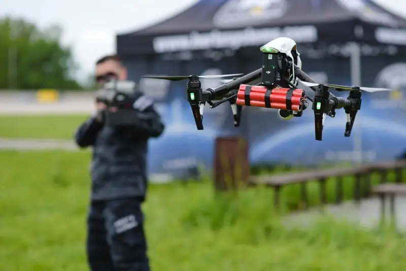 С чем идти на дрона? г,Ижевск [211338],г,Москва [1405113],город Ижевск г,о,[95235590],г,Санкт-Петербург [1414662],оружие,респ,Удмуртская [211522]