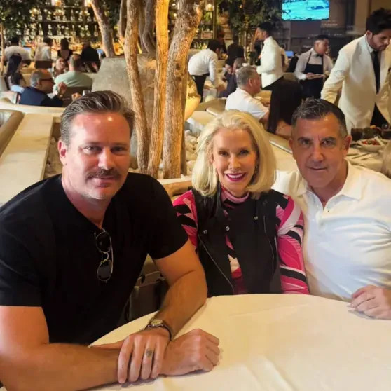 Замешанный в скандале с каннибализмом Арми Хаммер кардинально сменил имидж на фоне возвращения в Голливуд Хаммер, Хаммера, актёр, актёра, друзьямиАрми, назад, признаётся, интервью, просто, теперь, После, начал, каннибализме, оставили, агенты, пиарщики, Элизабет, Чэмберс, Предложение, подала