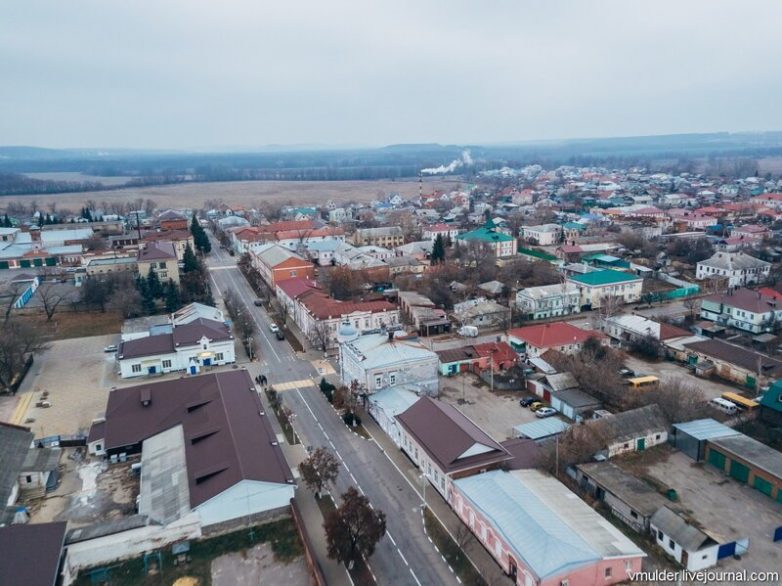 Пролетая над Павловском, или Назад в СССР 