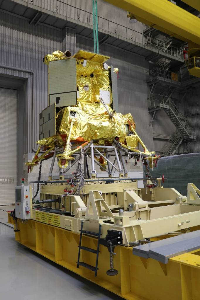 Дальнейшему переносу не подлежит: Луна-25 – возращение России на естественный спутник Земли Дальнейшему переносу не подлежит: Луна-25 – возращение России на естественный спутник Земли ввс