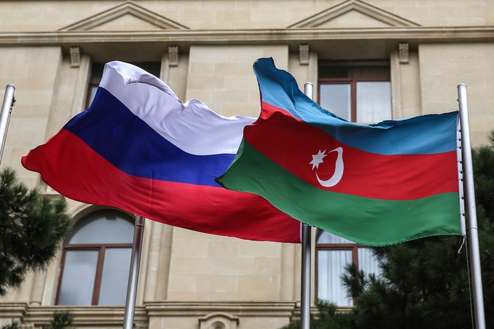 Азербайджанские СМИ намекают на причастность России к «государственному перевороту», который якобы готовил близкий друг...