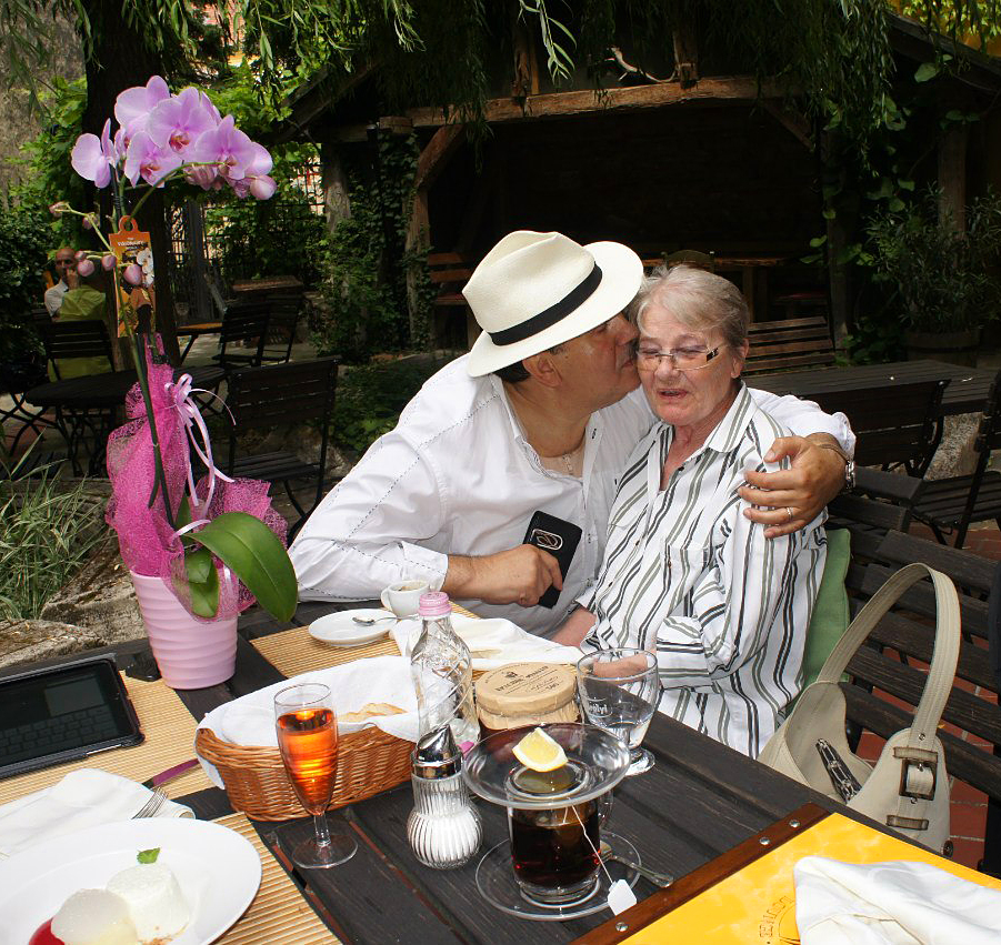 С Мари Тёрёчик. Венгрия, июль 2013.