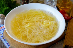 Салат из сырой картошки Салат из сырой картошки кулинария,салаты