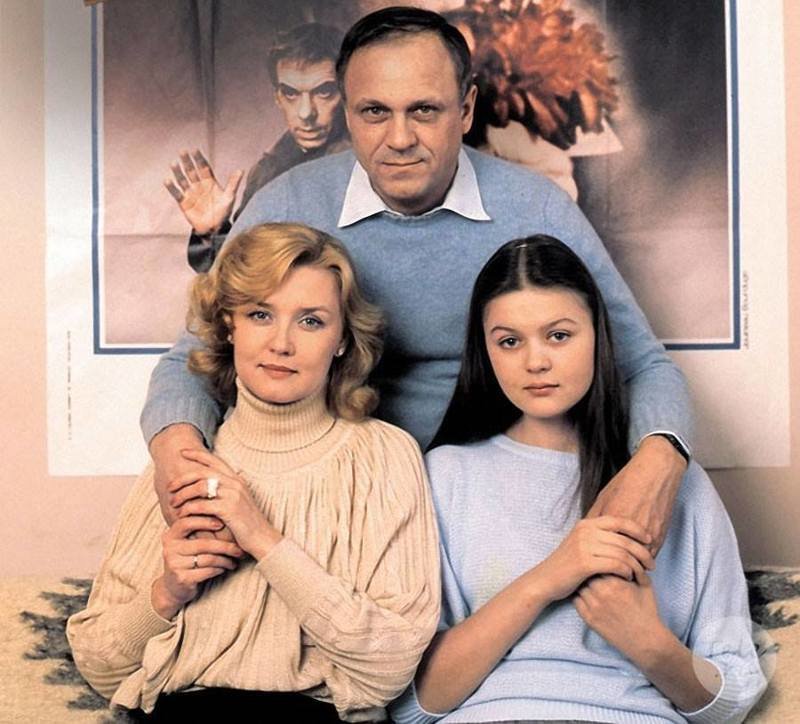 Вера Алентова, Владимир Меньшов и Юлия Меньшова - семейный портрет. 1980-е. известные, люди, фото