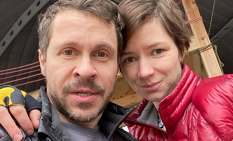 Павел Деревянко сделал официальное заявление о расставании с женой после 10 лет брака