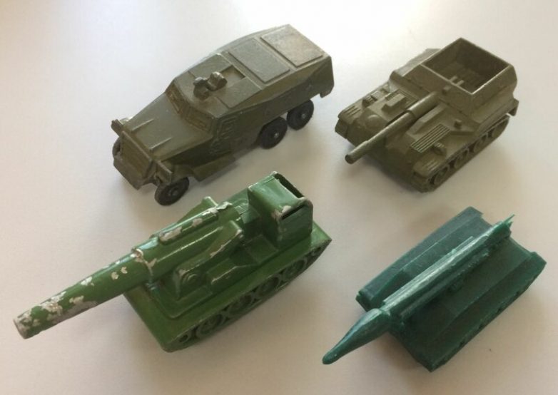Военные игрушки из СССР