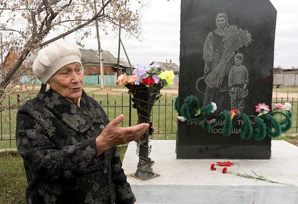 Более полувека жительница Бурятии возводит мемориальный комплекс героям войны