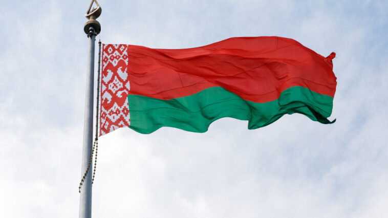 Беларусь снимает ковидные ограничения на пересечение границ страны