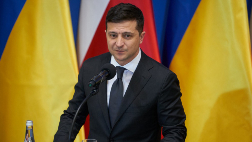 Украинский дипломат объяснил, почему Меркель и Макрон надавят на Зеленского