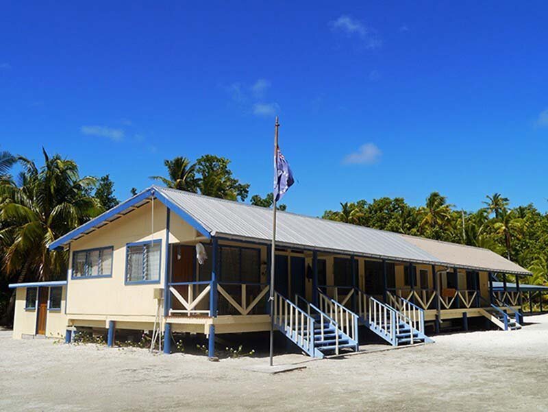 В городе посреди Тихого океана, проживает 62 человека, которые являются потомками одного мужчины 