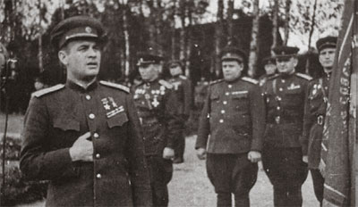 Образцовый генерал Образцовый генерал история