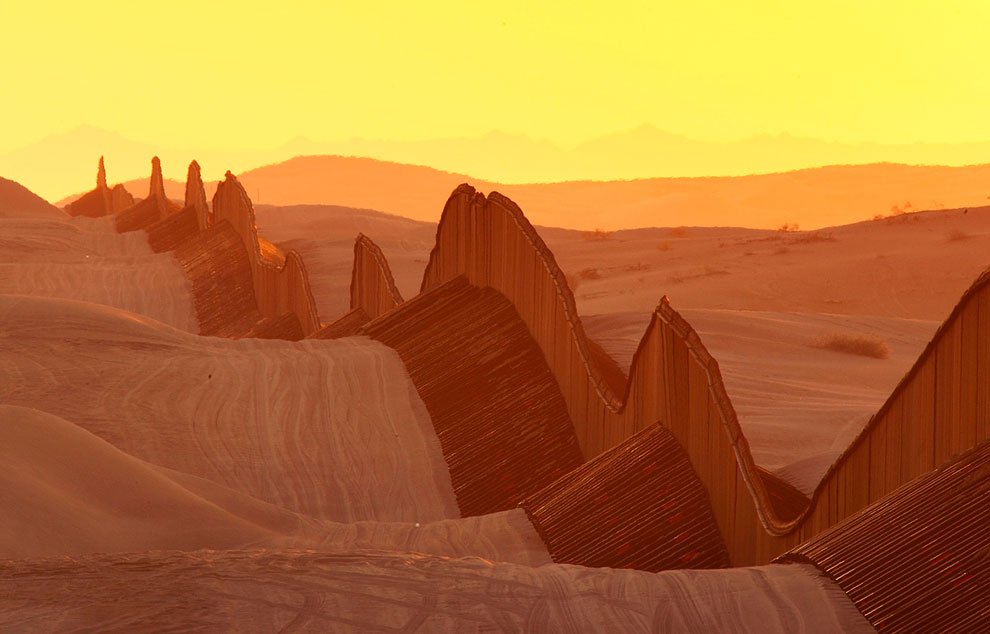 8 границ между государствами, которые ярко говорят об отношениях между этими странами заграница,страны