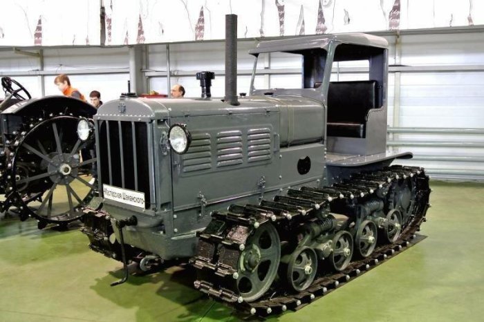 Бронетрактор ХТЗ-16: как в Советском Союзе сельскохозяйственную машину превратили в защитника Родины Бронетрактор ХТЗ-16: как в Советском Союзе сельскохозяйственную машину превратили в защитника Родины