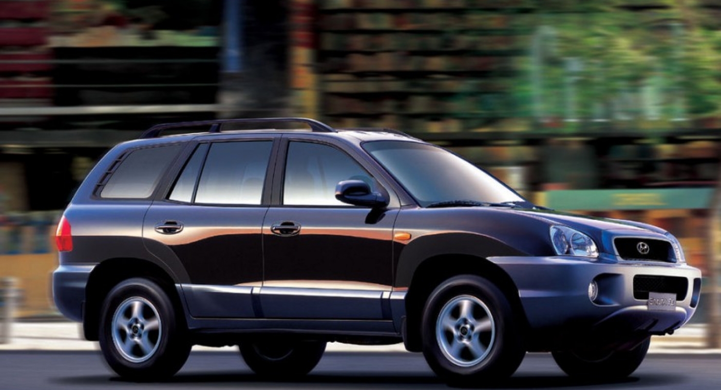 Hyundai частично рассекретил обновленный Santa Fe 2024 года