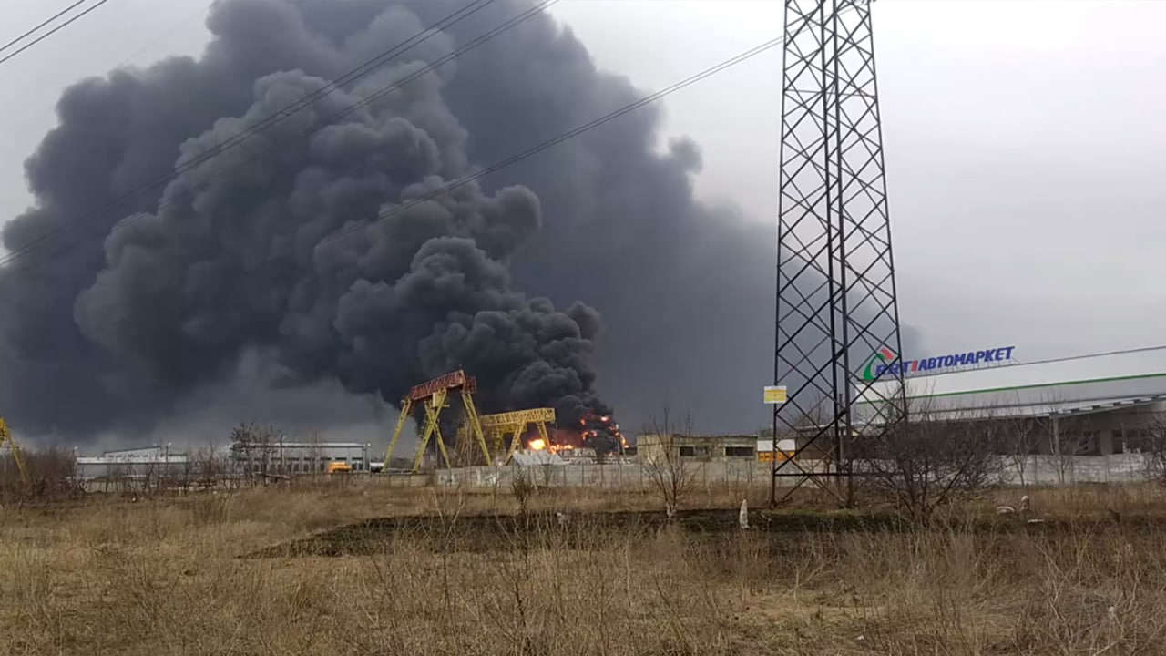 Власти Белгорода: проживающие в районе нефтебазы граждане могут вернуться домой