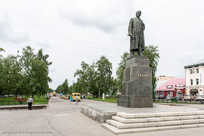 Город куполов: прогулки по очаровательной Вологде Вологде, ничего, находится, надежно, несколько, Музей, памятников, Ленину, города, первое, Памятник, закрыт, сожалению, многочисленных, куполов, золотых, кружева, формфакторе, просты, Варламов