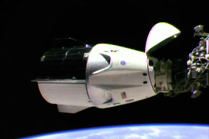 SpaceX запустила корабль Dragon к МКС Авиация