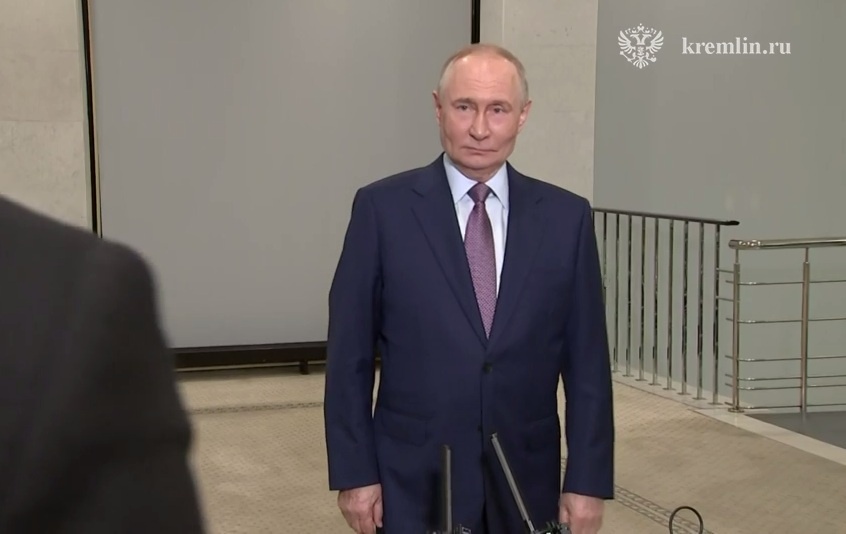    Владимир Путин делится своими соображениями о поведении Дональда Трампа. Кадр видео с официального сайта Кремля