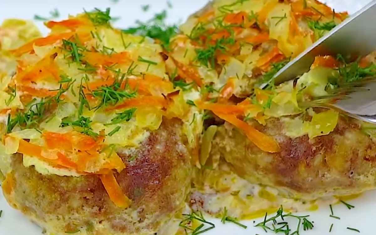 Сметут мгновенно! Вместо котлет готовлю их каждый день! Невероятно вкусно! Сметут мгновенно! Вместо котлет готовлю их каждый день! Невероятно вкусно! голубцы, стакана, пекинской, луковица1, перец, стакан, Ленивые, фарша, вкусуСформируйте, ложка, яйцо1, чайная, столовые, капусты1, чеснокаВыдавить, зубчик, фарша1, котлеты3, панировочных, ложки