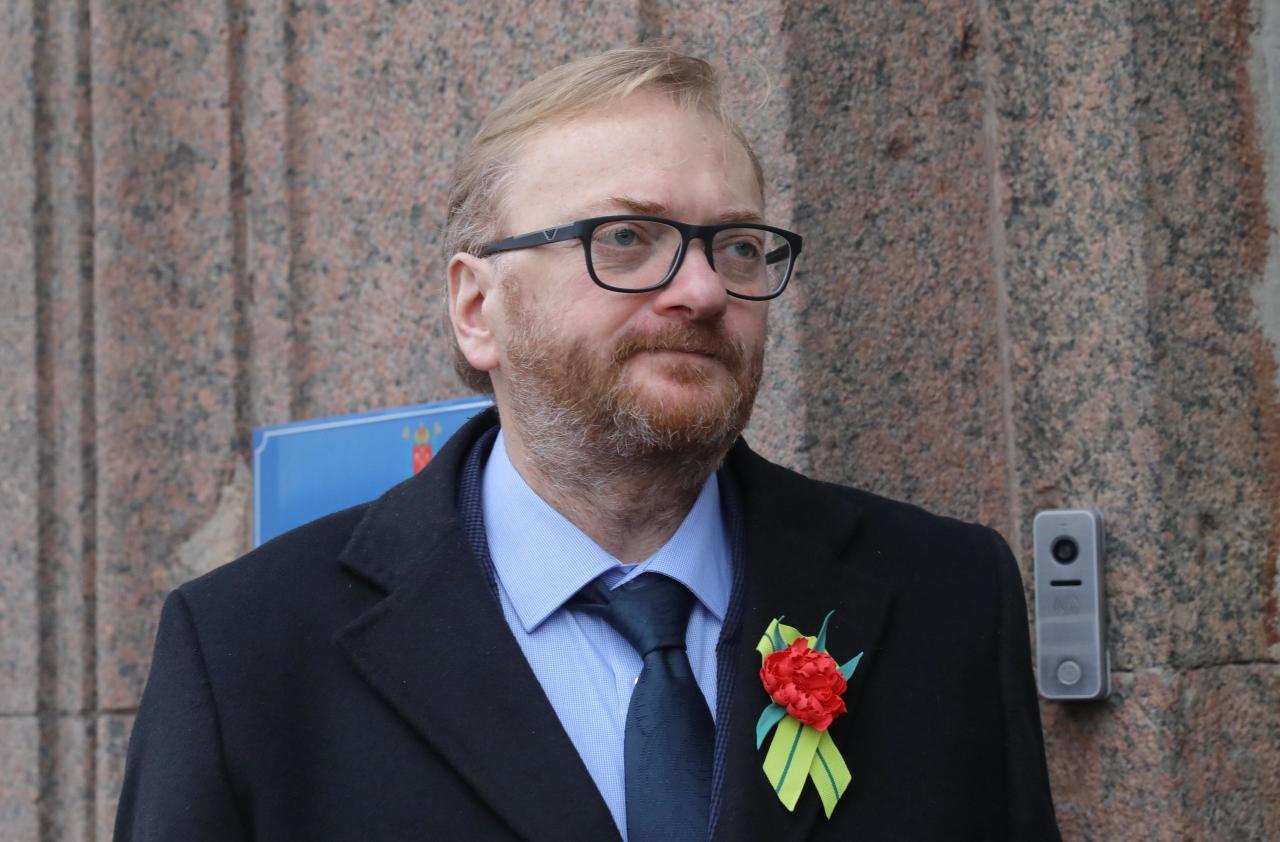 «Силиконовые телки с опилками в голове» и «дубайские эскортницы»: Владимир Соловьев, Артемий Лебедев и другие известные мужчины, которые оскорбляли женщин женщин, время, заявил, Гордон, Жириновский, Persona, Милонов, Собчак, оскорбил, ничего, Киркорова, Соловьев, эфире, назвал, Лебедев, ведущий, депутат, позволил, которые, программы