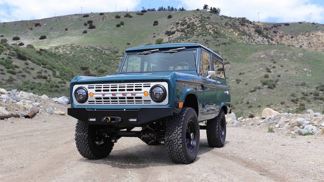 Названы самые красивые классические автомобили, получившие современную доработку Названы самые красивые классические автомобили, получившие современную доработку авто,автомобиль,автоновости,история,машины,НОВОСТИ,СССР,тюнинг