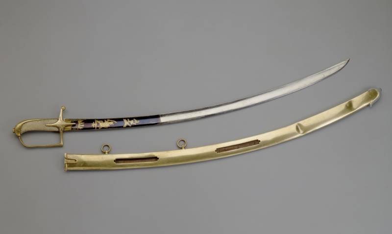 «Эй, гусар! Эй, гусар! Веселись, пока не стар!». Самые «цветные мундиры» история