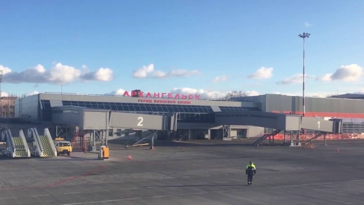 Прокуратура проводит проверку по факту экстренной посадки самолета в Архангельске