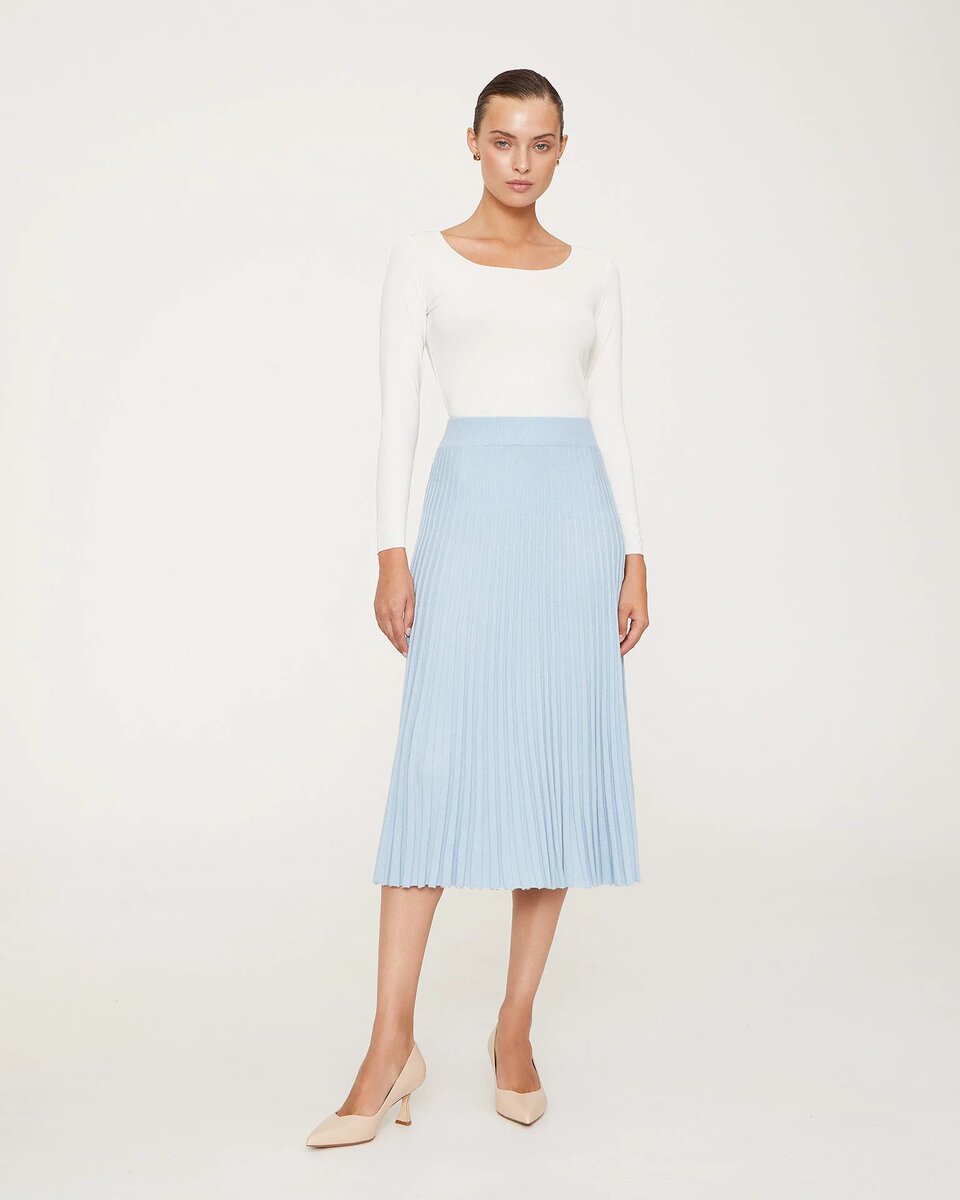 Носим мини: 4 правила стильного образа