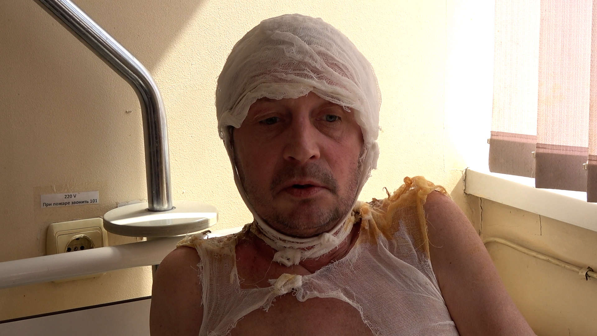 Украинские неонацисты нанесли увечья мирному жителю Мариуполя