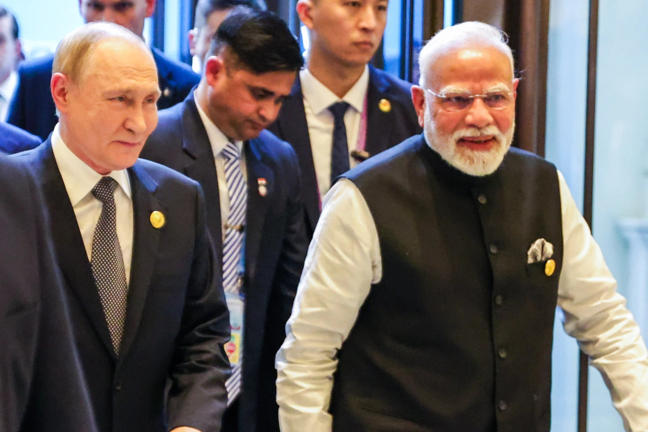WSJ: Путин, Моди и Си Цзиньпин бросили вызов Трампу на саммите ШОС