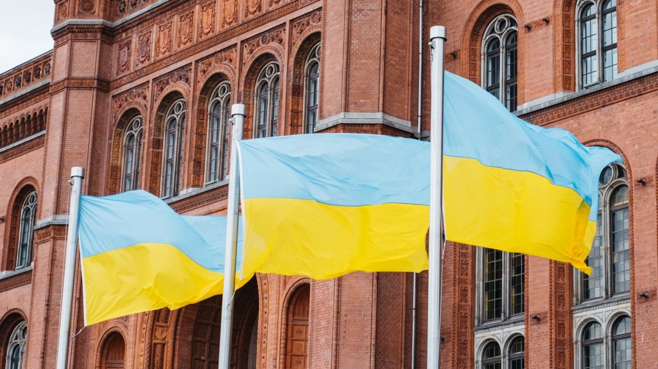 На очереди школьники: кадровый дефицит вынудил Киев отправить тероборону на фронт